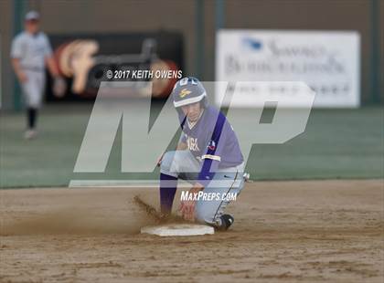 Thumbnail 3 in Aubrey vs. Sanger (UIL 4A Region 2 Area Playoff) photogallery.