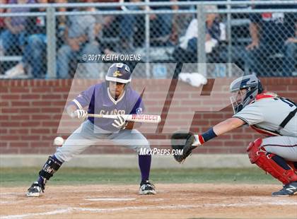 Thumbnail 2 in Aubrey vs. Sanger (UIL 4A Region 2 Area Playoff) photogallery.