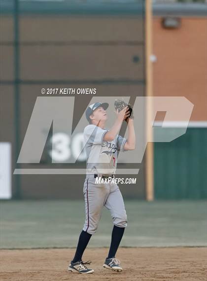 Thumbnail 2 in Aubrey vs. Sanger (UIL 4A Region 2 Area Playoff) photogallery.