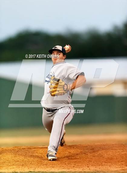 Thumbnail 3 in Aubrey vs. Sanger (UIL 4A Region 2 Area Playoff) photogallery.