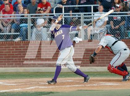 Thumbnail 2 in Aubrey vs. Sanger (UIL 4A Region 2 Area Playoff) photogallery.