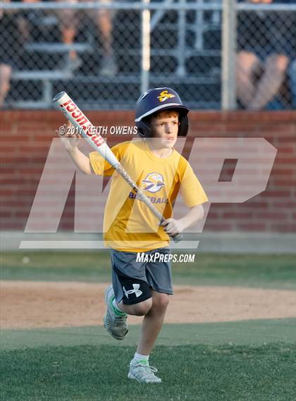 Thumbnail 2 in Aubrey vs. Sanger (UIL 4A Region 2 Area Playoff) photogallery.