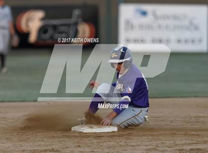 Thumbnail 2 in Aubrey vs. Sanger (UIL 4A Region 2 Area Playoff) photogallery.