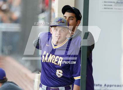 Thumbnail 2 in Aubrey vs. Sanger (UIL 4A Region 2 Area Playoff) photogallery.