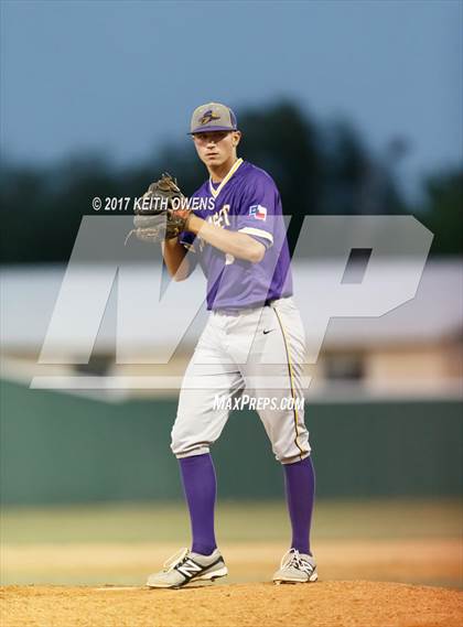 Thumbnail 2 in Aubrey vs. Sanger (UIL 4A Region 2 Area Playoff) photogallery.