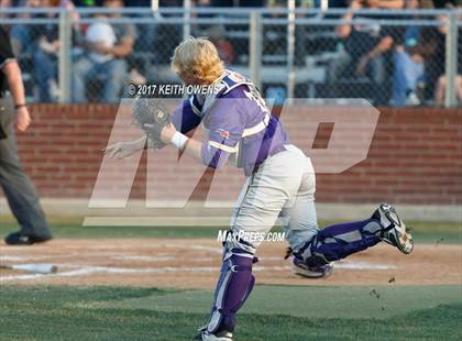 Thumbnail 3 in Aubrey vs. Sanger (UIL 4A Region 2 Area Playoff) photogallery.