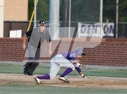 Thumbnail 1 in Aubrey vs. Sanger (UIL 4A Region 2 Area Playoff) photogallery.