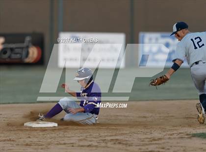 Thumbnail 1 in Aubrey vs. Sanger (UIL 4A Region 2 Area Playoff) photogallery.