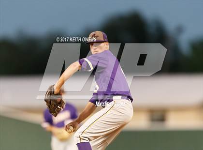 Thumbnail 1 in Aubrey vs. Sanger (UIL 4A Region 2 Area Playoff) photogallery.