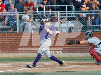 Thumbnail 2 in Aubrey vs. Sanger (UIL 4A Region 2 Area Playoff) photogallery.