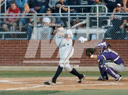 Thumbnail 2 in Aubrey vs. Sanger (UIL 4A Region 2 Area Playoff) photogallery.