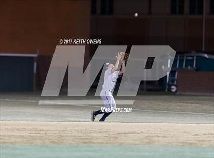 Thumbnail 1 in Aubrey vs. Sanger (UIL 4A Region 2 Area Playoff) photogallery.