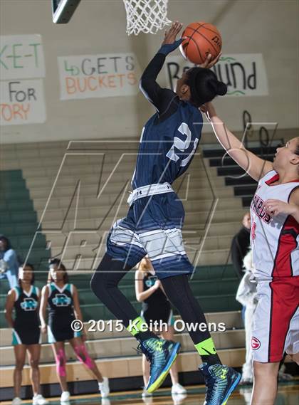 Thumbnail 3 in Ranchview vs. Gainesville (UIL 4A Bi District Playoff) photogallery.