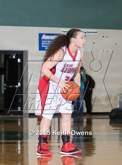 Thumbnail 1 in Ranchview vs. Gainesville (UIL 4A Bi District Playoff) photogallery.