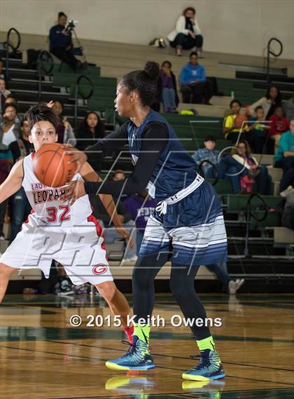 Thumbnail 2 in Ranchview vs. Gainesville (UIL 4A Bi District Playoff) photogallery.