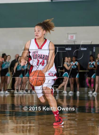 Thumbnail 2 in Ranchview vs. Gainesville (UIL 4A Bi District Playoff) photogallery.