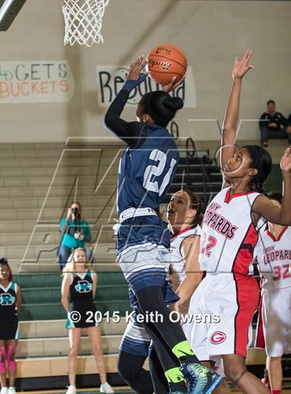 Thumbnail 3 in Ranchview vs. Gainesville (UIL 4A Bi District Playoff) photogallery.
