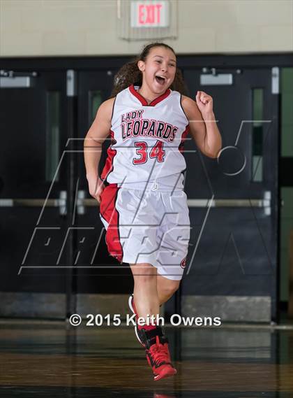 Thumbnail 3 in Ranchview vs. Gainesville (UIL 4A Bi District Playoff) photogallery.