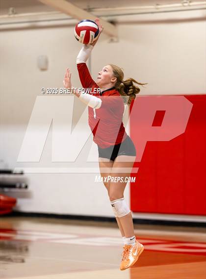 Thumbnail 1 in Lakeside vs. Loganville (GHSA 5A Round 1) photogallery.