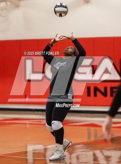 Thumbnail 2 in Lakeside vs. Loganville (GHSA 5A Round 1) photogallery.