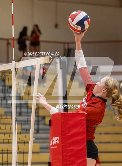 Thumbnail 2 in Lakeside vs. Loganville (GHSA 5A Round 1) photogallery.