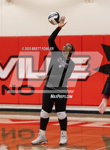 Thumbnail 3 in Lakeside vs. Loganville (GHSA 5A Round 1) photogallery.