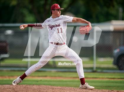 Thumbnail 1 in D'Arbonne Woods @ Dunham (LHSAA Division 3 Select Round 2) photogallery.