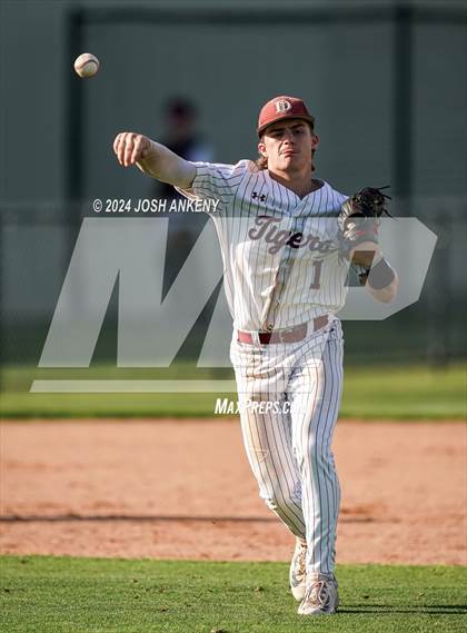 Thumbnail 3 in D'Arbonne Woods @ Dunham (LHSAA Division 3 Select Round 2) photogallery.