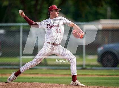 Thumbnail 2 in D'Arbonne Woods @ Dunham (LHSAA Division 3 Select Round 2) photogallery.