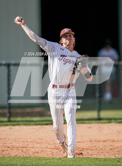 Thumbnail 1 in D'Arbonne Woods @ Dunham (LHSAA Division 3 Select Round 2) photogallery.