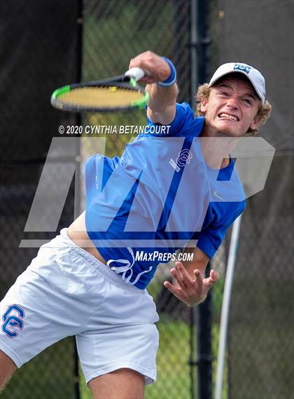 Thumbnail 1 in 5A Semifinals photogallery.