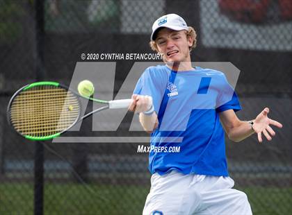 Thumbnail 1 in 5A Semifinals photogallery.