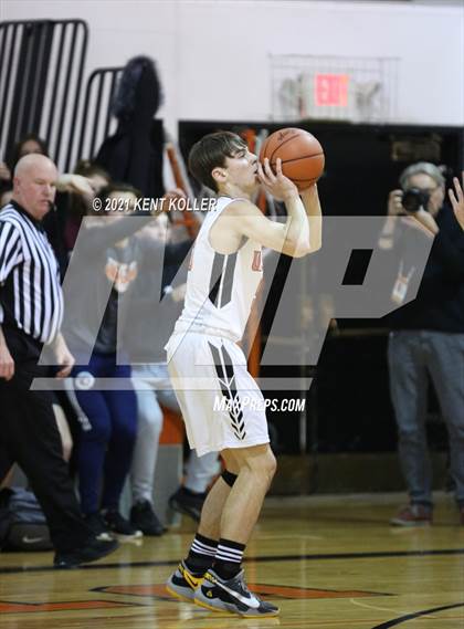 Thumbnail 3 in Stoney Creek @ Utica photogallery.