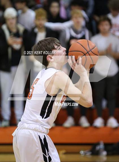 Thumbnail 1 in Stoney Creek @ Utica photogallery.