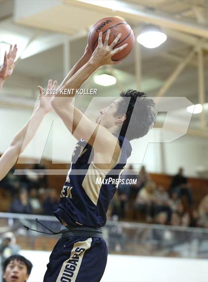 Thumbnail 1 in Stoney Creek @ Utica photogallery.