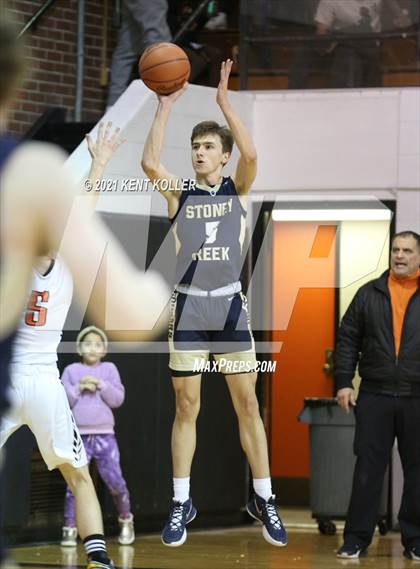 Thumbnail 3 in Stoney Creek @ Utica photogallery.