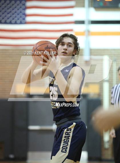 Thumbnail 2 in Stoney Creek @ Utica photogallery.