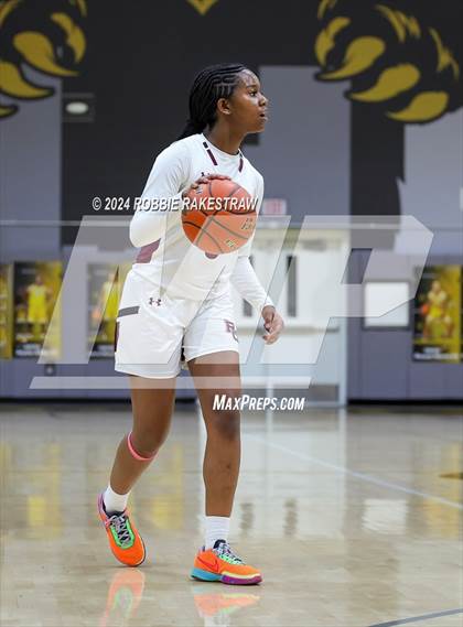 Thumbnail 1 in Red Oak vs. Lovejoy (UIL 5A Bi-District Playoff) photogallery.