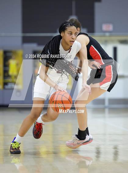 Thumbnail 3 in Red Oak vs. Lovejoy (UIL 5A Bi-District Playoff) photogallery.
