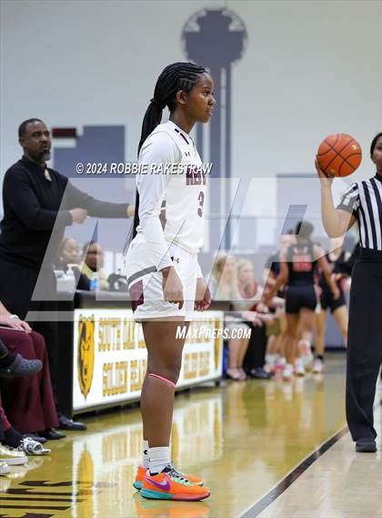 Thumbnail 1 in Red Oak vs. Lovejoy (UIL 5A Bi-District Playoff) photogallery.
