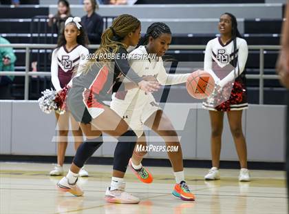 Thumbnail 1 in Red Oak vs. Lovejoy (UIL 5A Bi-District Playoff) photogallery.