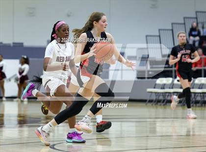 Thumbnail 1 in Red Oak vs. Lovejoy (UIL 5A Bi-District Playoff) photogallery.
