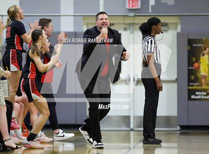 Thumbnail 3 in Red Oak vs. Lovejoy (UIL 5A Bi-District Playoff) photogallery.