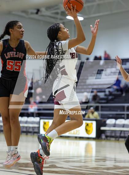 Thumbnail 2 in Red Oak vs. Lovejoy (UIL 5A Bi-District Playoff) photogallery.