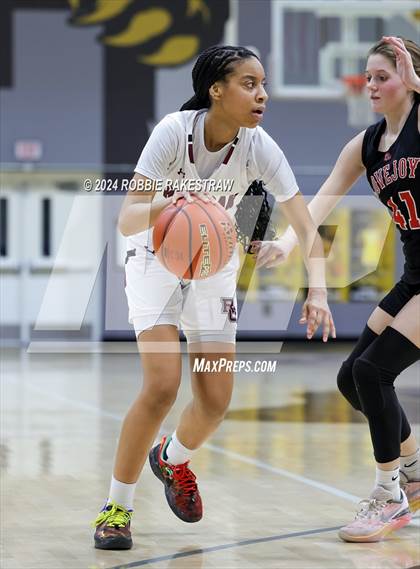 Thumbnail 3 in Red Oak vs. Lovejoy (UIL 5A Bi-District Playoff) photogallery.