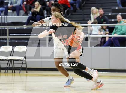 Thumbnail 2 in Red Oak vs. Lovejoy (UIL 5A Bi-District Playoff) photogallery.
