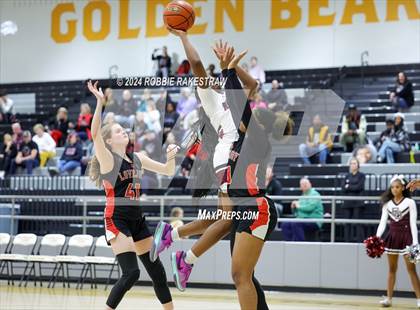 Thumbnail 3 in Red Oak vs. Lovejoy (UIL 5A Bi-District Playoff) photogallery.