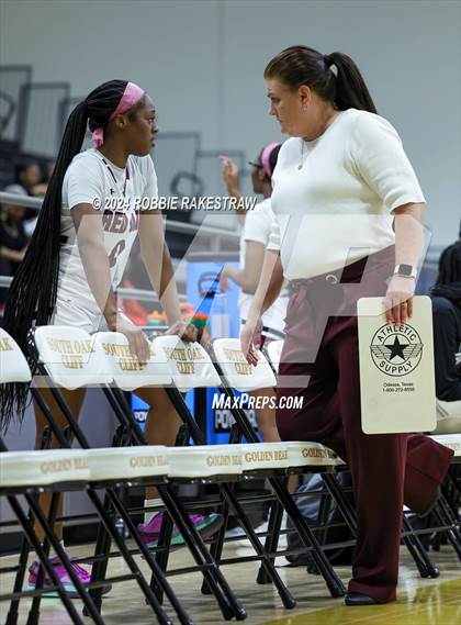 Thumbnail 2 in Red Oak vs. Lovejoy (UIL 5A Bi-District Playoff) photogallery.