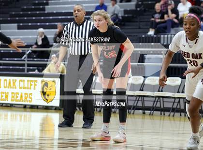 Thumbnail 1 in Red Oak vs. Lovejoy (UIL 5A Bi-District Playoff) photogallery.