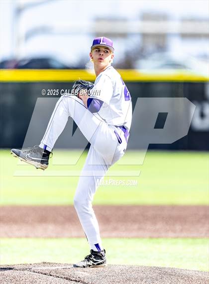 Thumbnail 1 in Lehi vs. Davis (UHSAA 6A Bracket Play) photogallery.